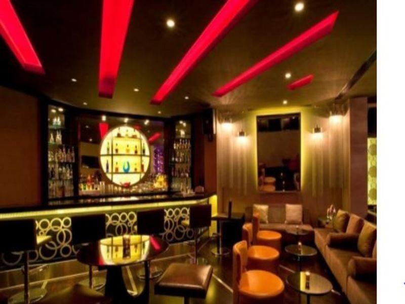 Vivanta Bengaluru Residency Road Экстерьер фото