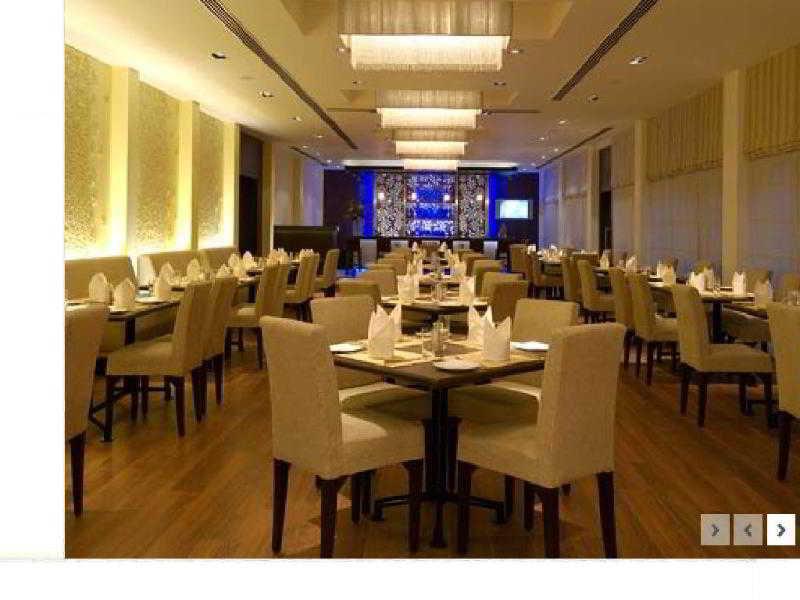 Vivanta Bengaluru Residency Road Экстерьер фото