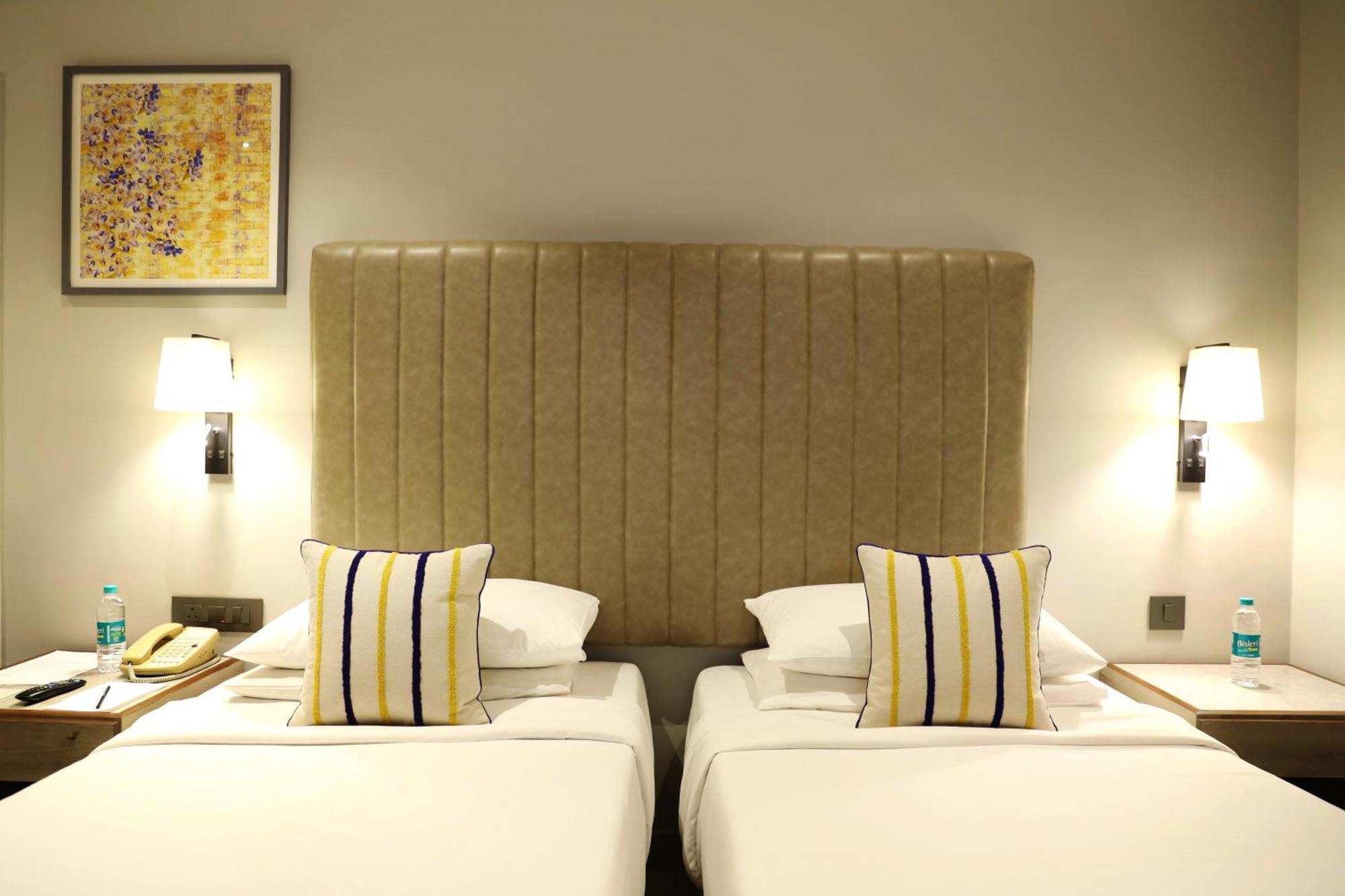 Vivanta Bengaluru Residency Road Экстерьер фото