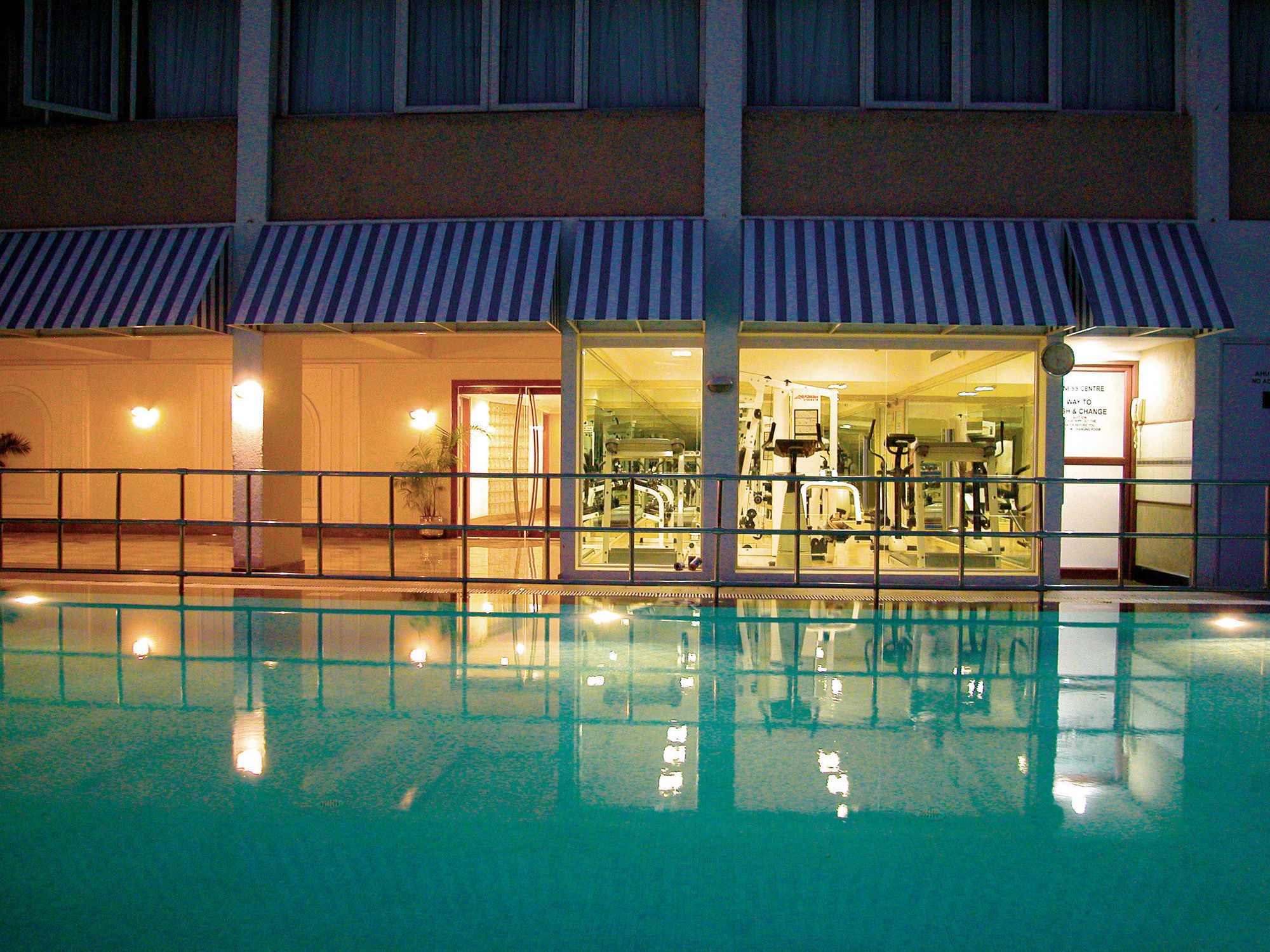Vivanta Bengaluru Residency Road Удобства фото