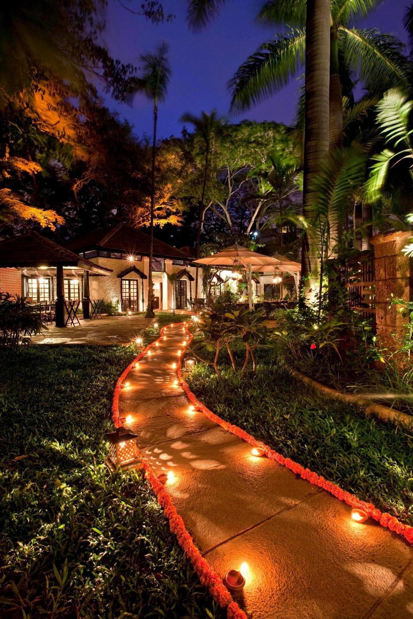 Vivanta Bengaluru Residency Road Экстерьер фото