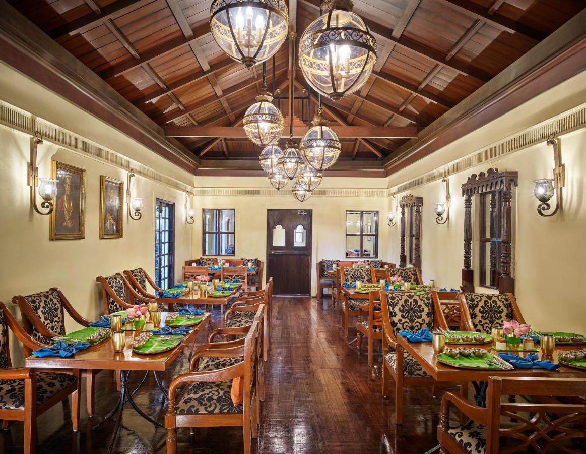 Vivanta Bengaluru Residency Road Экстерьер фото